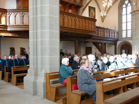 Allerseelen mit Segnung der Gräber auf dem Friedhof in Naumburg (© Karl-Franz Thiede)